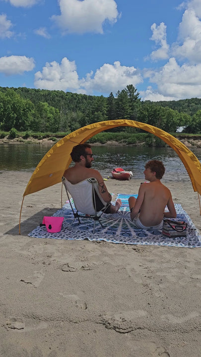 suniela packable outdoor chair and dijon coloured shade cabana